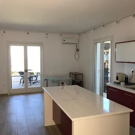 Beachfront House In Corfu Dom wakacyjny *
